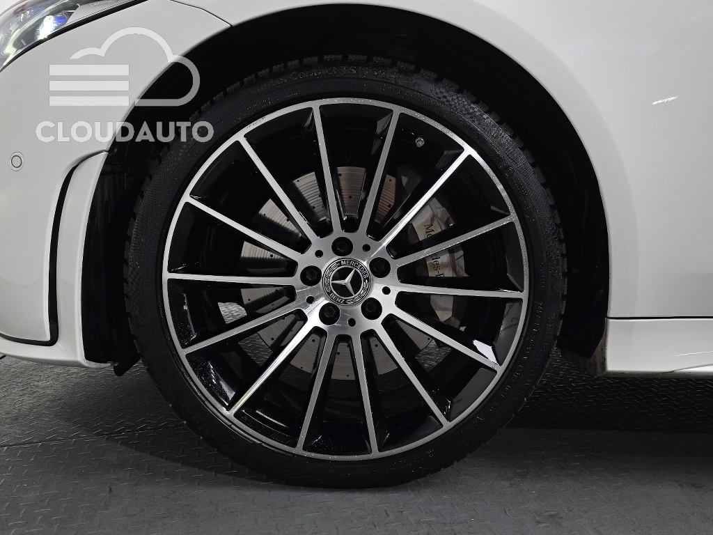 2021 Mercedes-Benz CLS CLS450 4MATIC AMG Line - Image 5