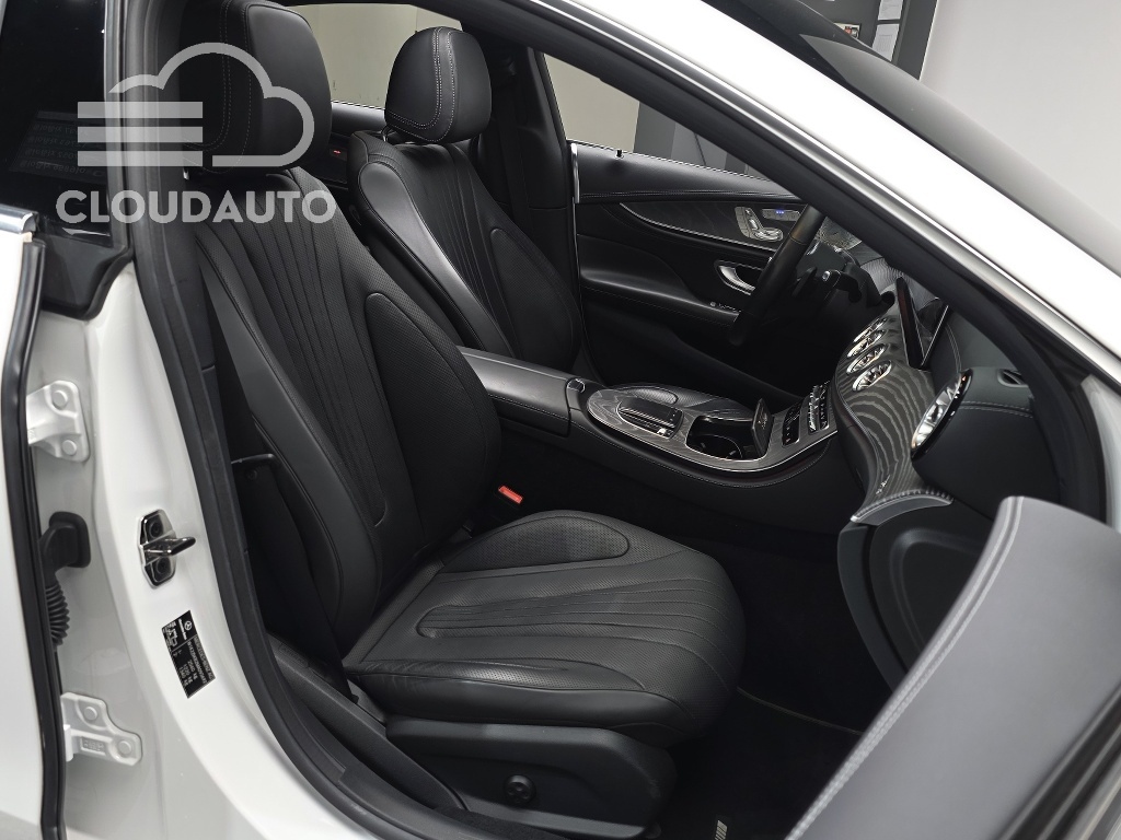 2021 Mercedes-Benz CLS CLS450 4MATIC AMG Line - Image 10
