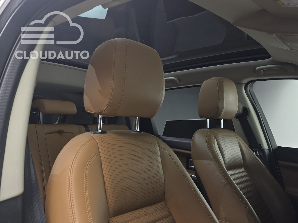 2019 Land Rover Discovery Sport 2.0 TD4 HSE Luxury - Image 19