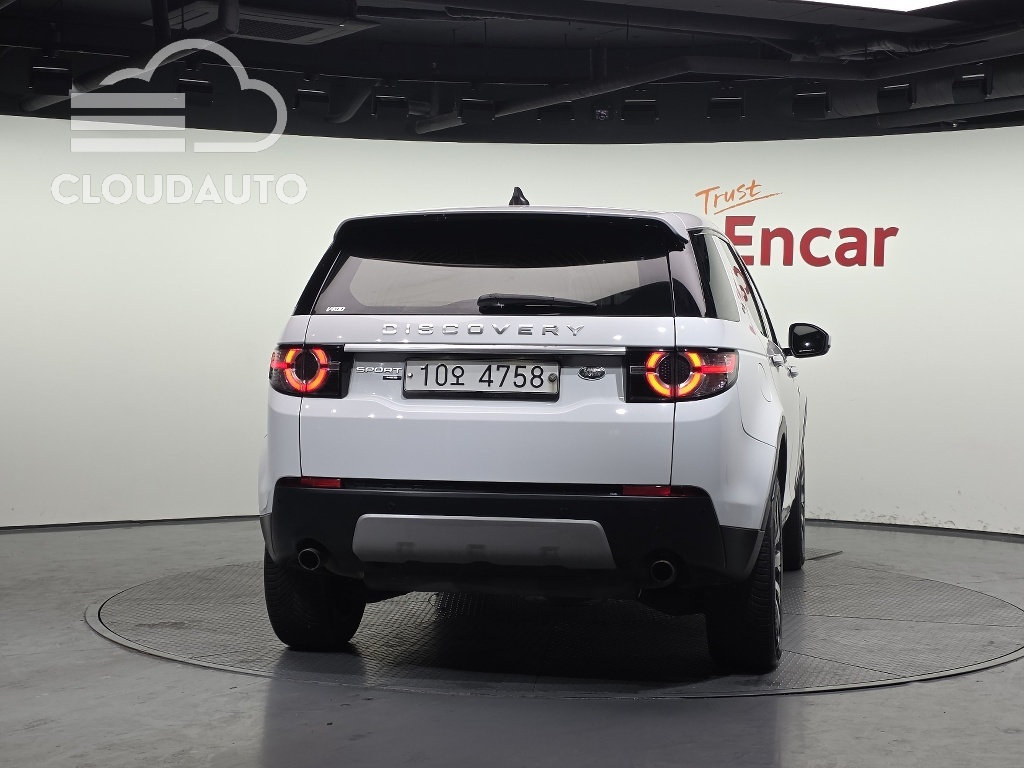 2019 Land Rover Discovery Sport 2.0 TD4 HSE Luxury - Image 4