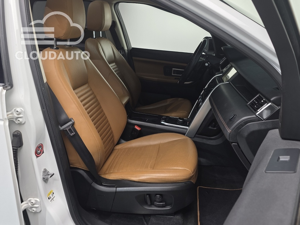 2019 Land Rover Discovery Sport 2.0 TD4 HSE Luxury - Image 10