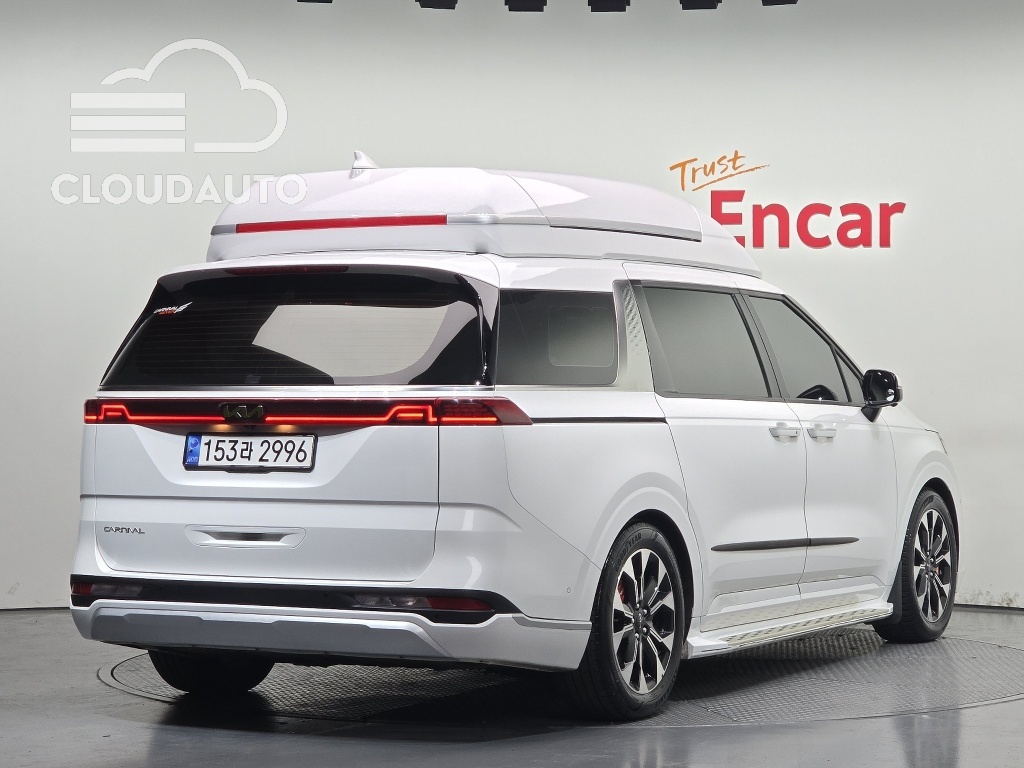 2023 Kia Carnival Gasoline 9 Signature - Image 2