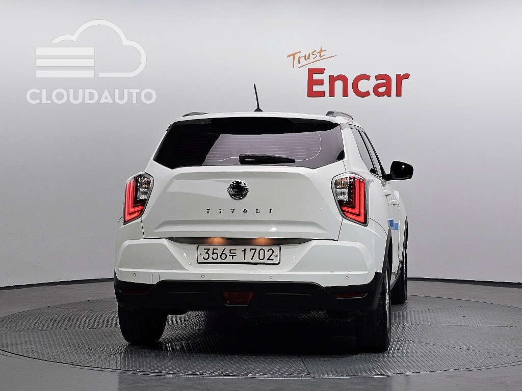 2021 SsangYong Tivoli Gasoline 1.5 2WD - Image 4