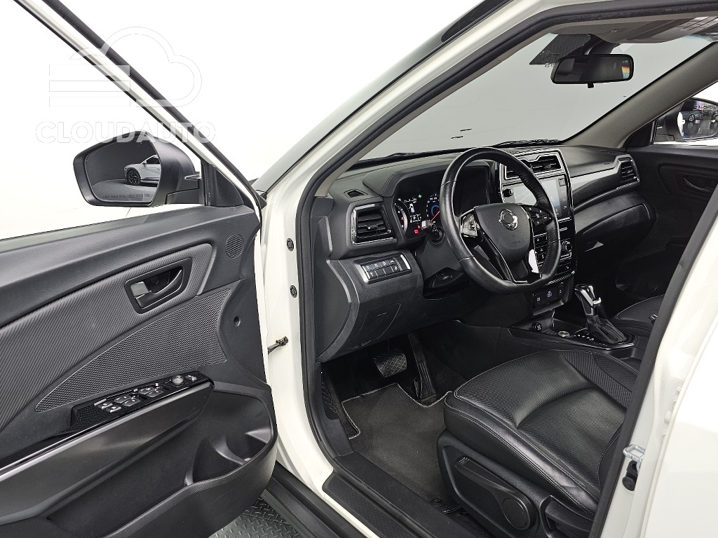 2021 SsangYong Tivoli Gasoline 1.5 2WD - Image 10