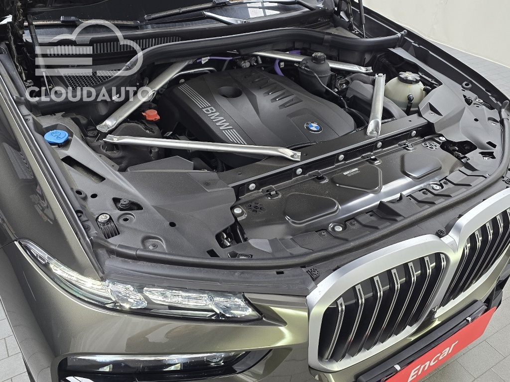 2026 BMW X7 xDrive 40i M Sports - Image 6