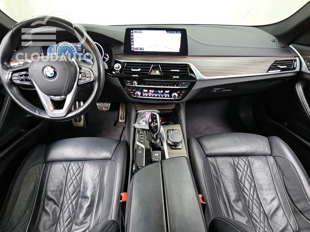 2017 BMW 5 Series 530i xDrive M Sports Plus - Image 7