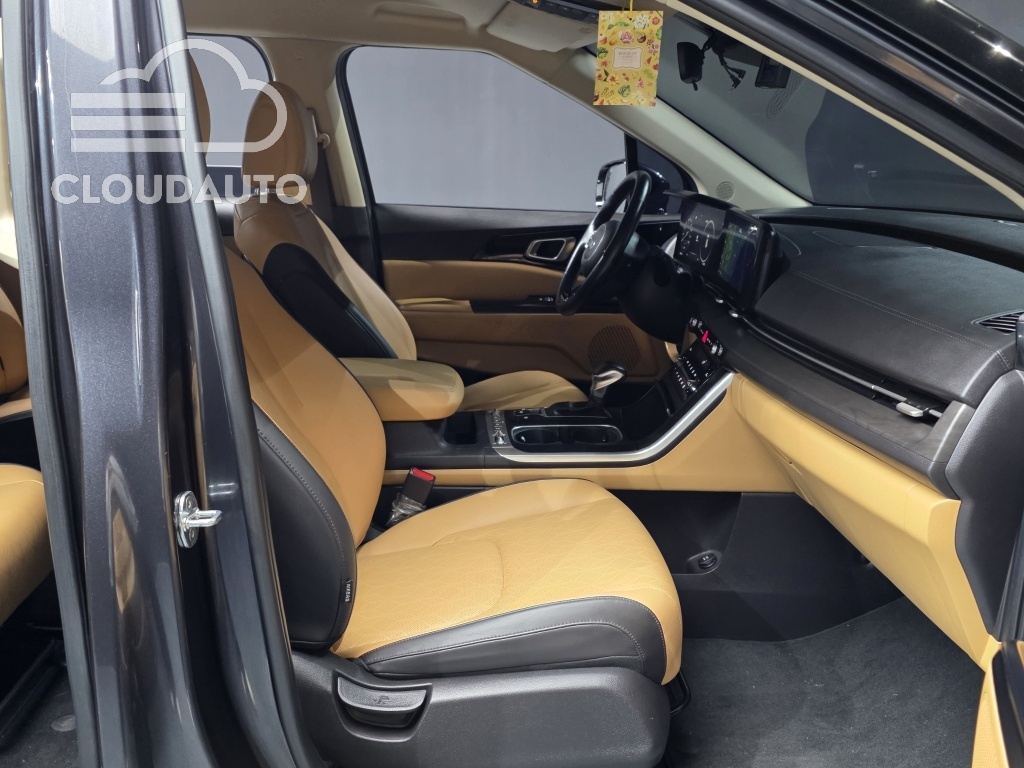 2021 Kia Carnival 9 Prestige - Image 11