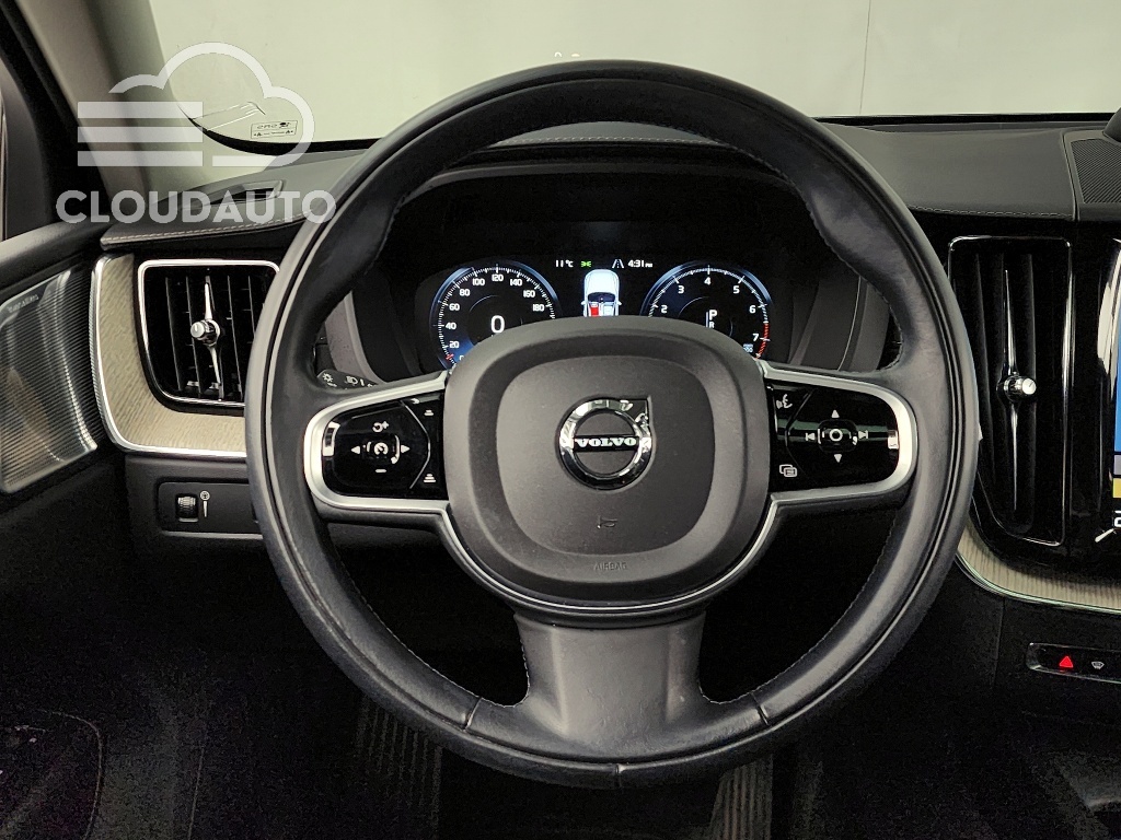 2018 Volvo XC60 T6 - Image 13