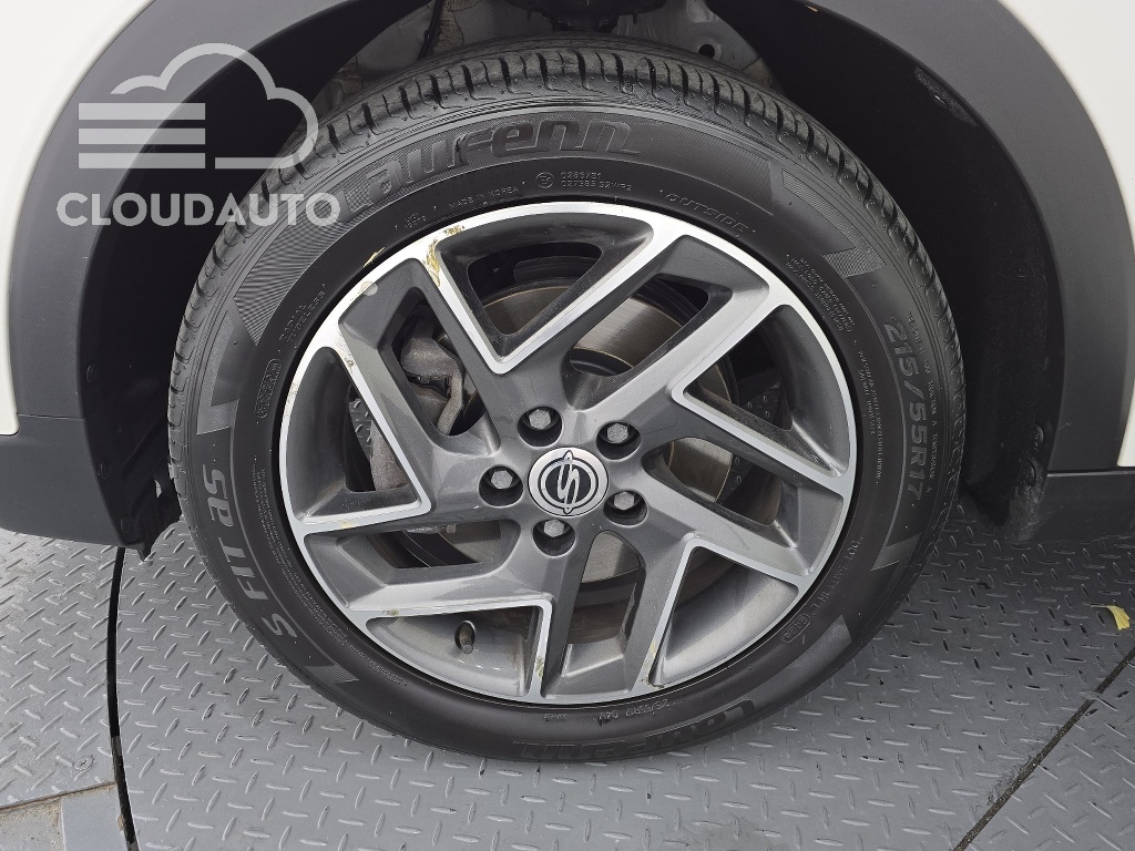 2022 SsangYong Tivoli Gasoline 1.5 2WD - Image 5