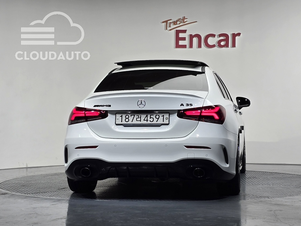 2022 Mercedes-Benz A-Class AMG A35 4MATIC Sedan - Image 4