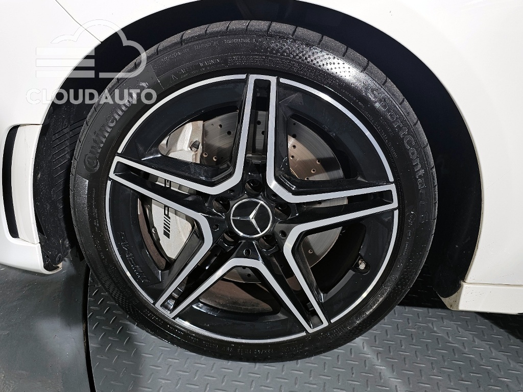 2022 Mercedes-Benz A-Class AMG A35 4MATIC Sedan - Image 5