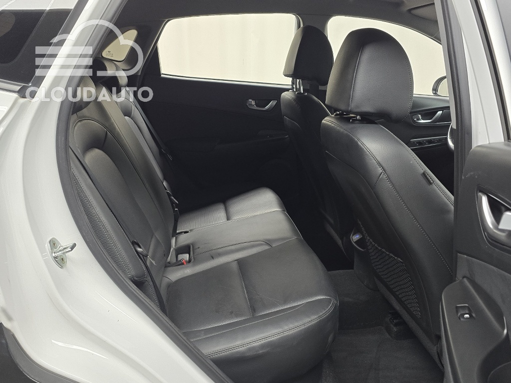 2022 Hyundai Kona Gasoline 1.6 Turbo 2WD - Image 12