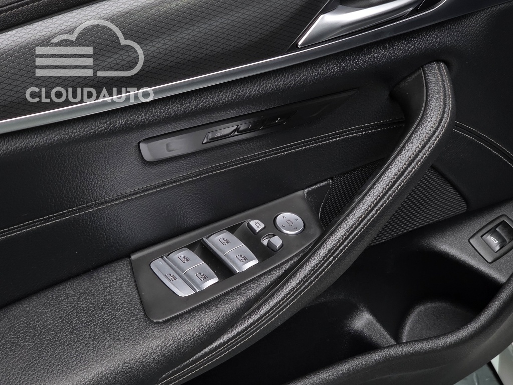 2021 BMW 5 Series 520i M Sports - Image 17