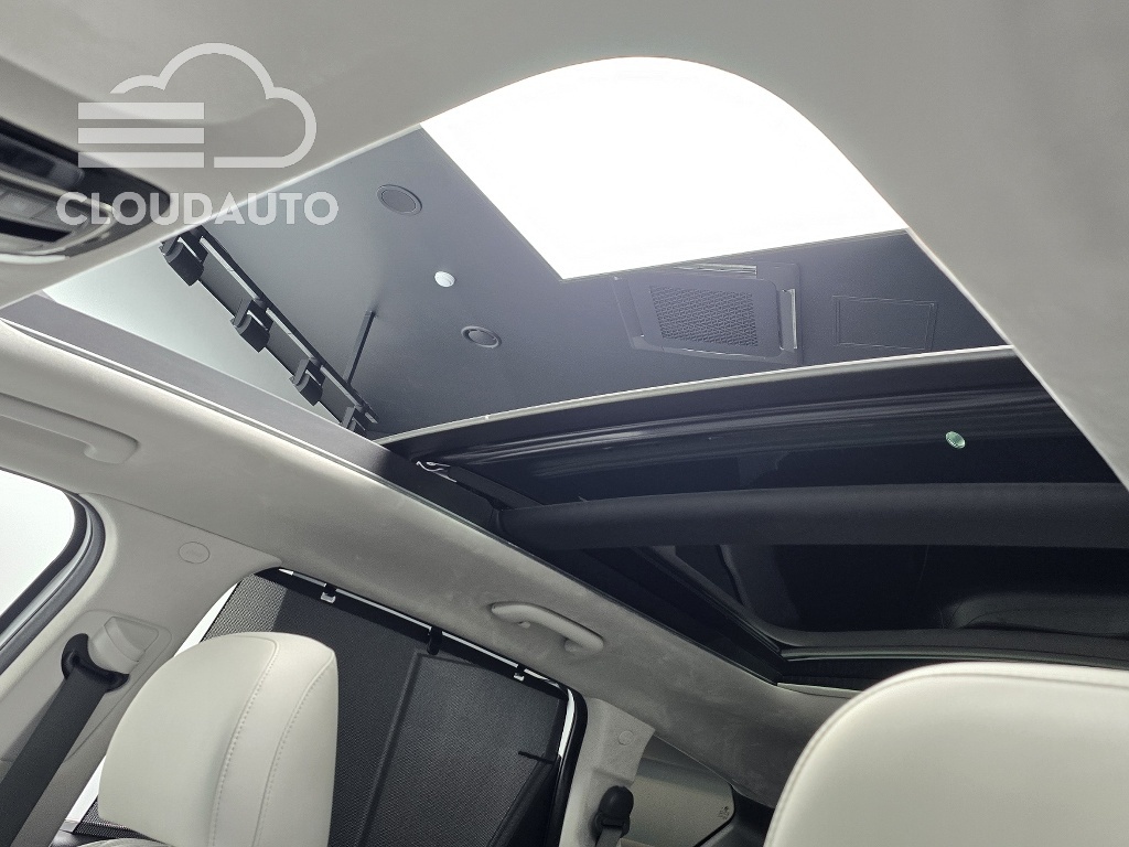 2022 Hyundai Santa Fe HEV 1.6 2WD - Image 17