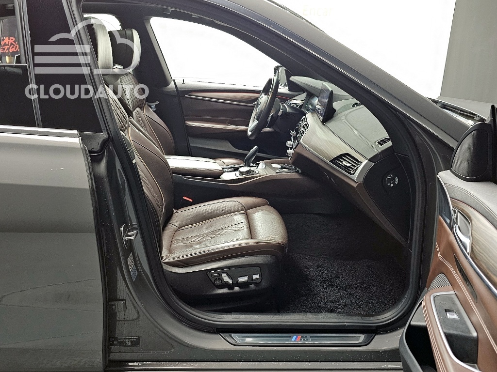 2021 BMW 6 Series GT 620d xDrive M Sport - Image 11