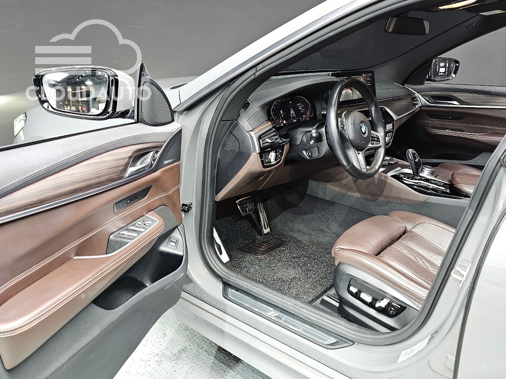 2021 BMW 6 Series GT 620d xDrive M Sport - Image 10