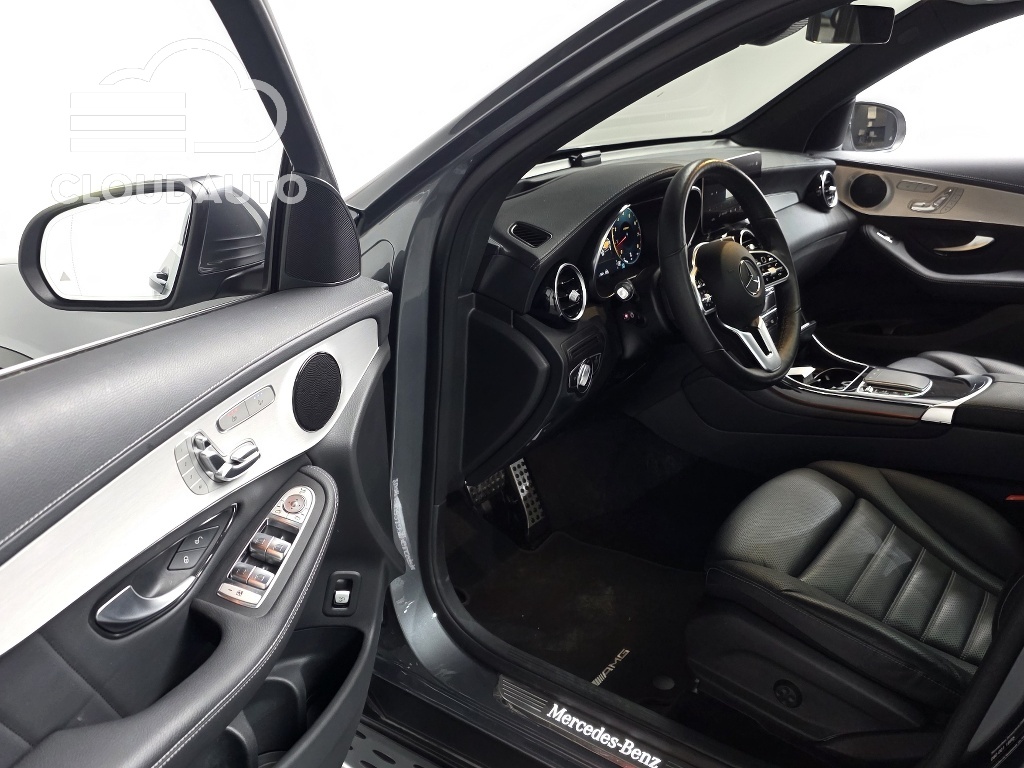 2021 Mercedes-Benz GLC GLC300 4MATIC Premium - Image 11
