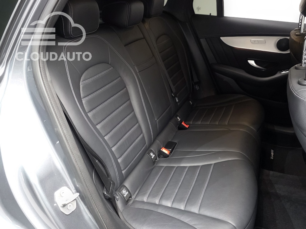 2021 Mercedes-Benz GLC GLC300 4MATIC Premium - Image 12