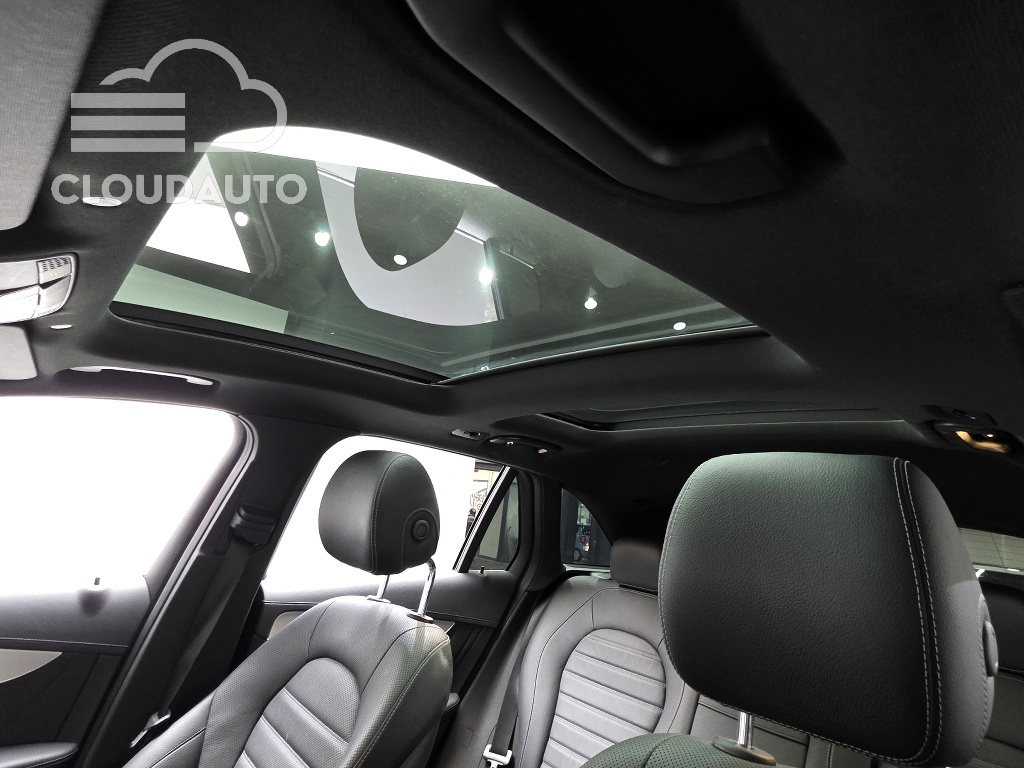 2021 Mercedes-Benz GLC GLC300 4MATIC Premium - Image 17