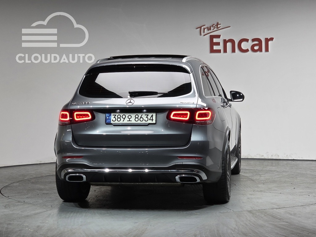 2021 Mercedes-Benz GLC GLC300 4MATIC Premium - Image 4