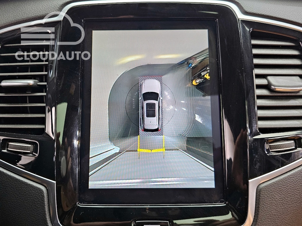 2023 Volvo XC90 B6 - Image 15