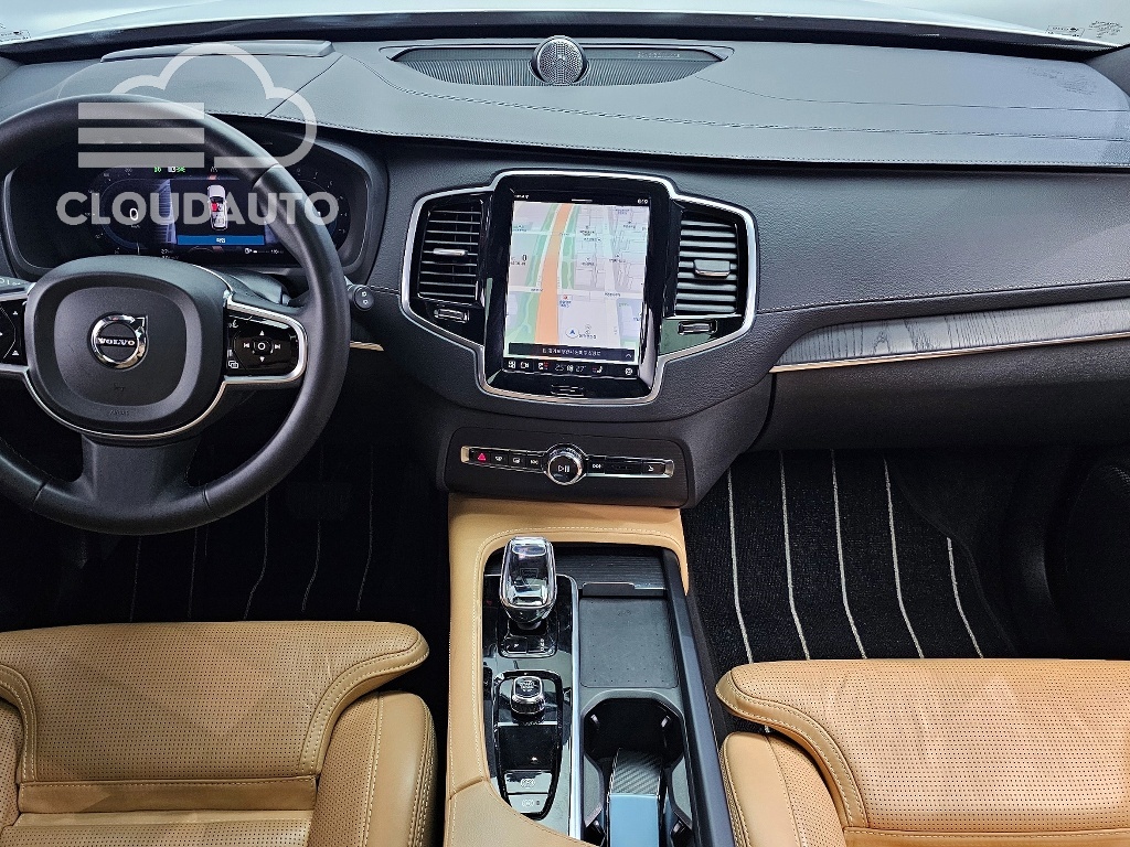 2023 Volvo XC90 B6 - Image 7