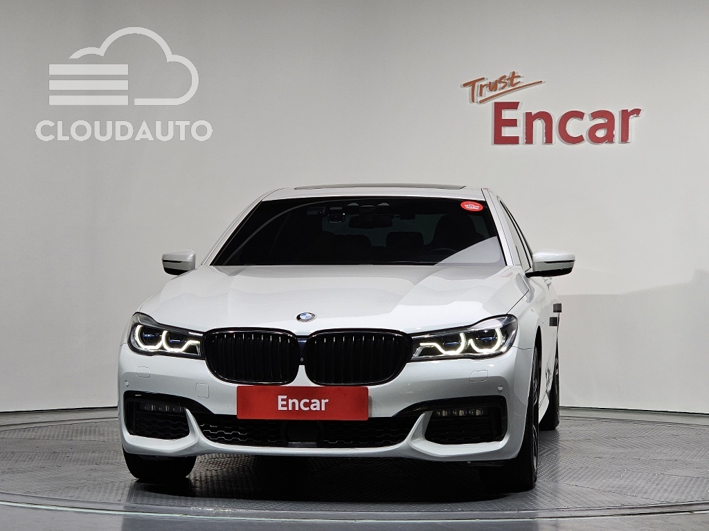 2018 BMW 7 Series 740d xDrive M Sports - Image 3