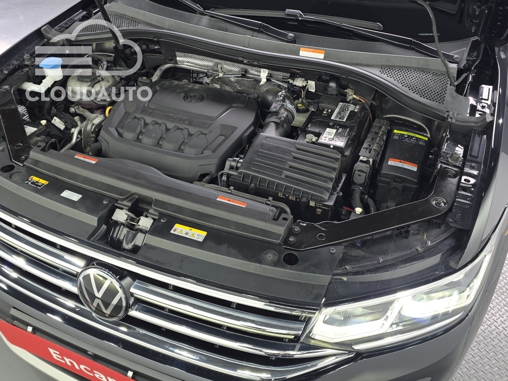 2023 Volkswagen Tiguan 2.0 TSI Prestige - Image 6