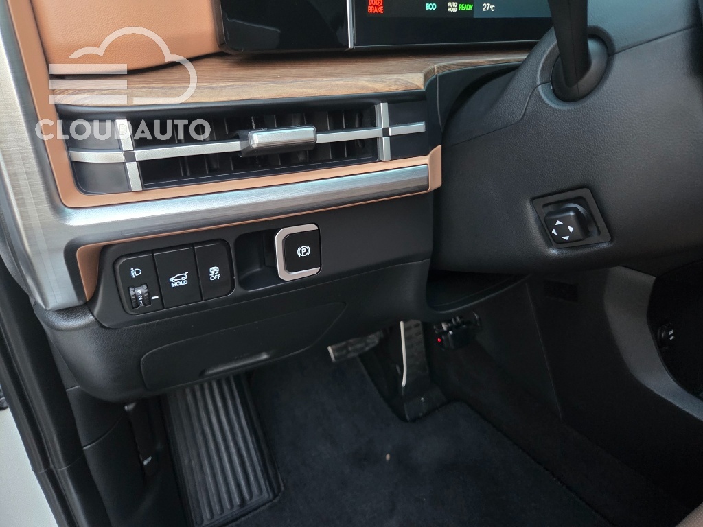 2025 Hyundai Santa Fe HEV 1.6 2WD - Image 12