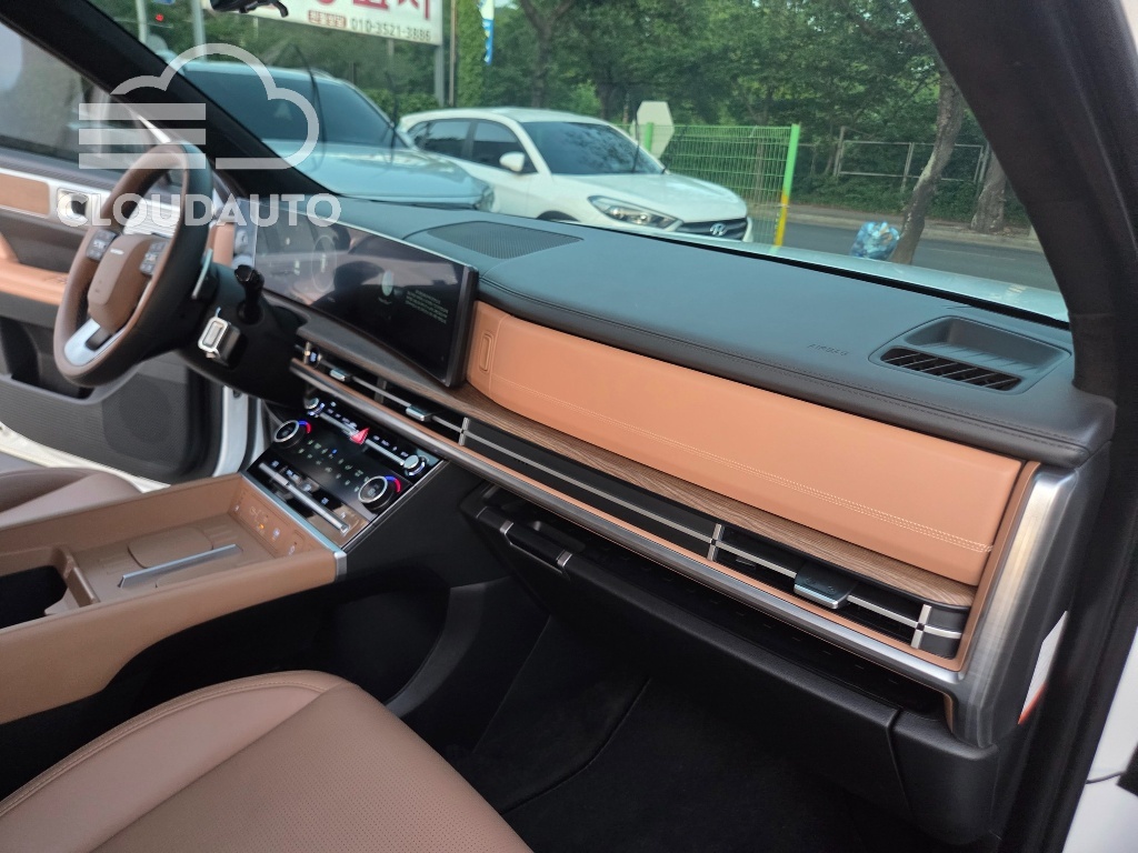 2025 Hyundai Santa Fe HEV 1.6 2WD - Image 16