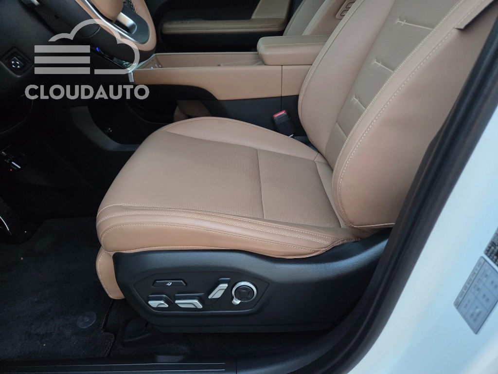 2025 Hyundai Santa Fe HEV 1.6 2WD - Image 10