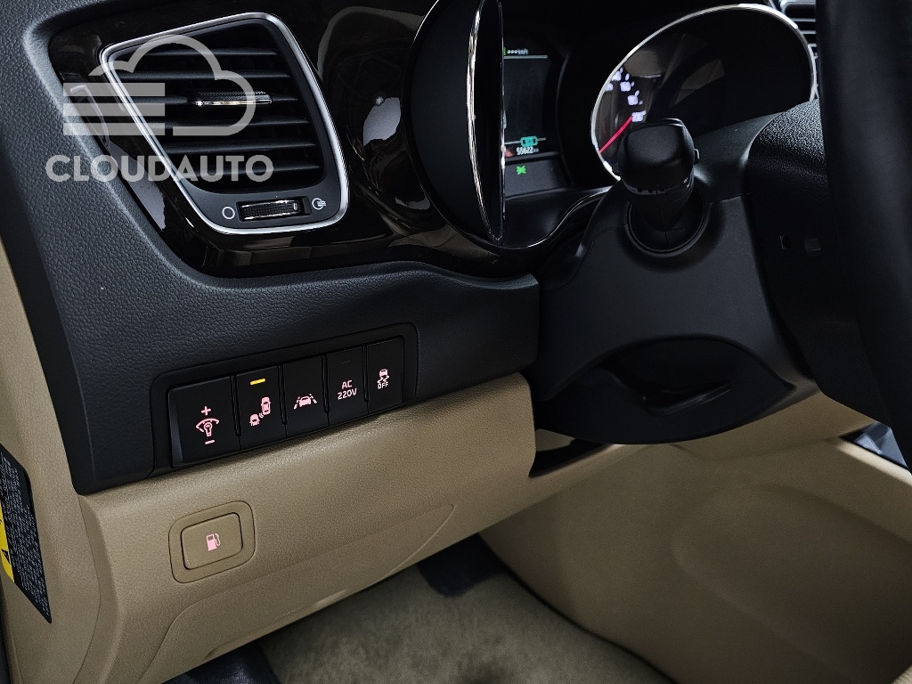 2019 Kia Carnival Gasoline 7 - Image 16