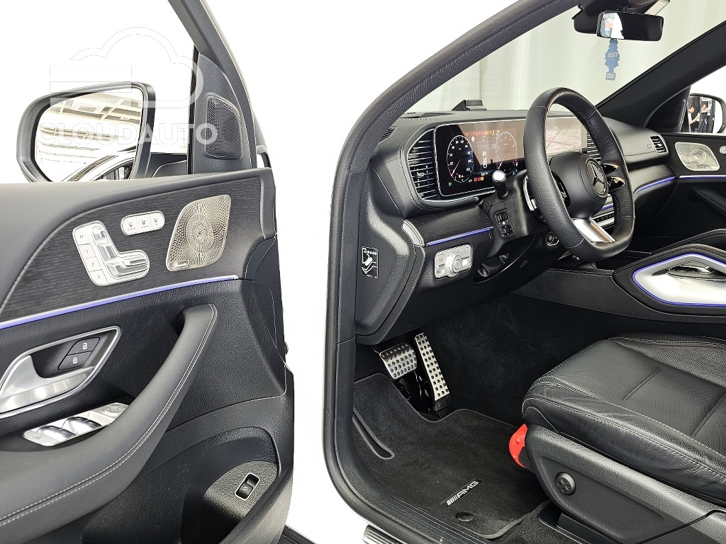 2025 Mercedes-Benz GLE GLE450 4MATIC Coupe - Image 10