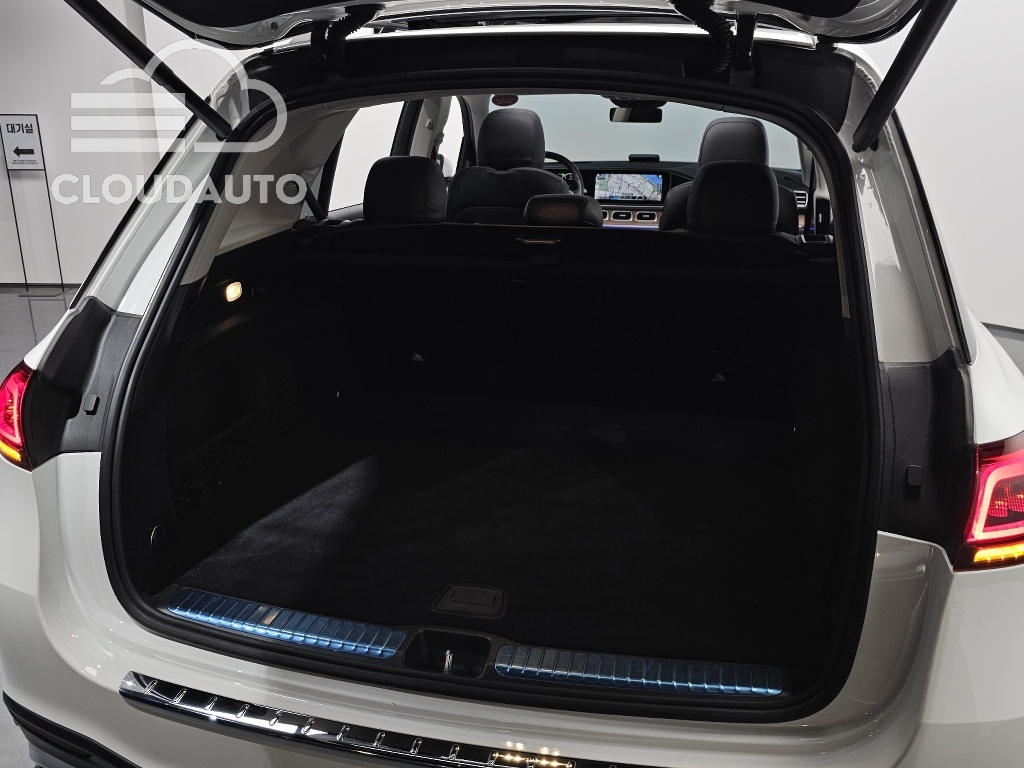 2021 Mercedes-Benz GLE GLE450 4MATIC - Image 20