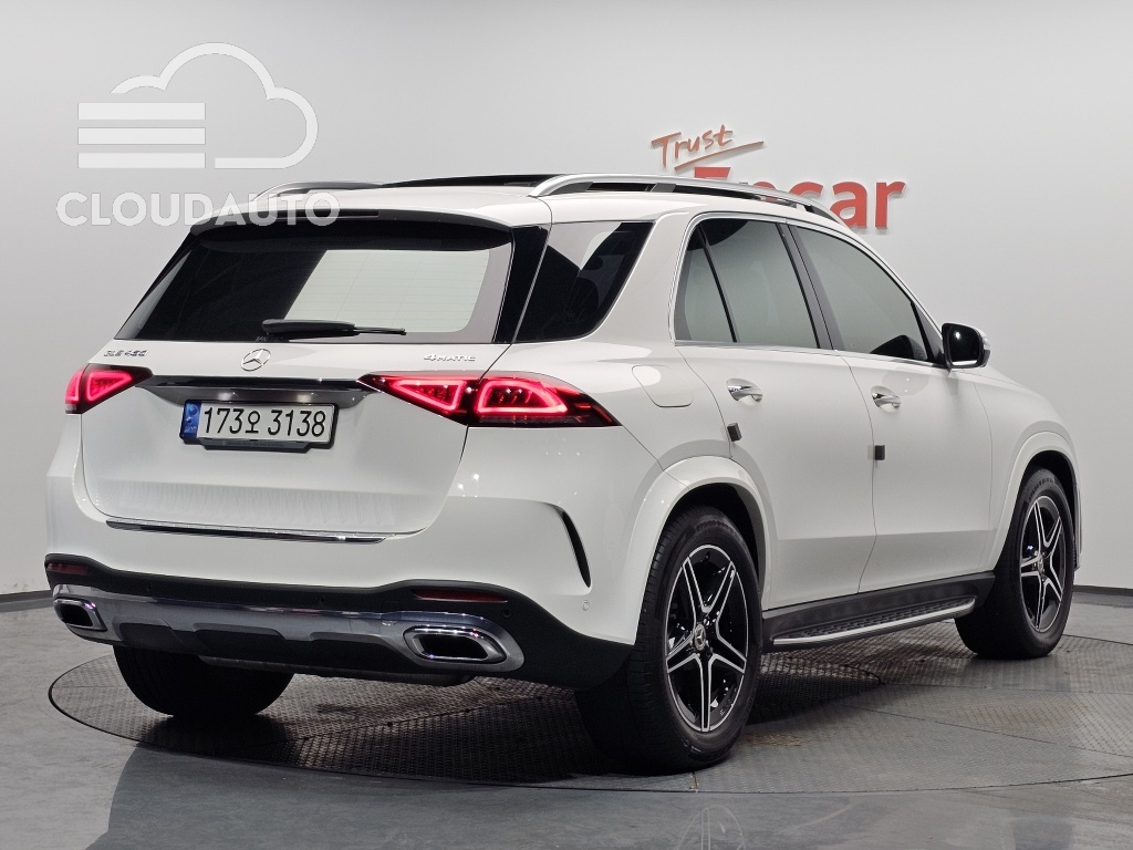 2021 Mercedes-Benz GLE GLE450 4MATIC - Image 2