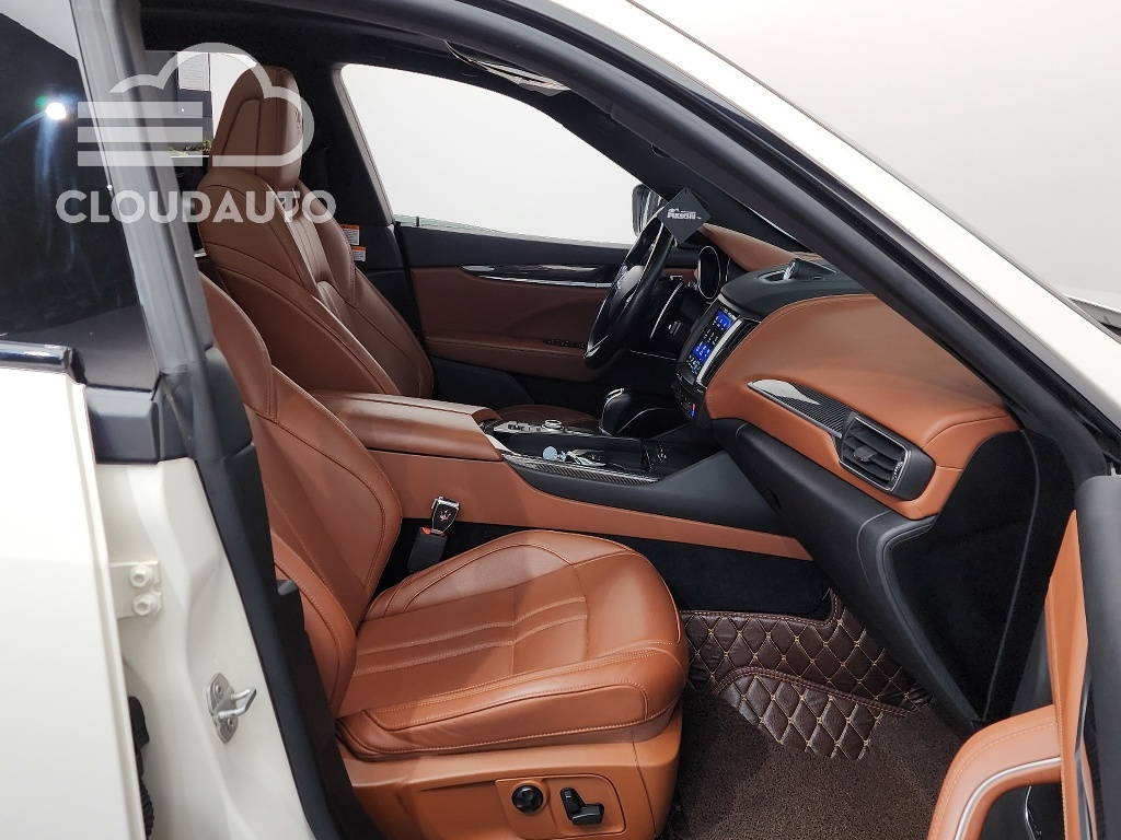 2018 Maserati Levante 3.0 AWD Sports - Image 11