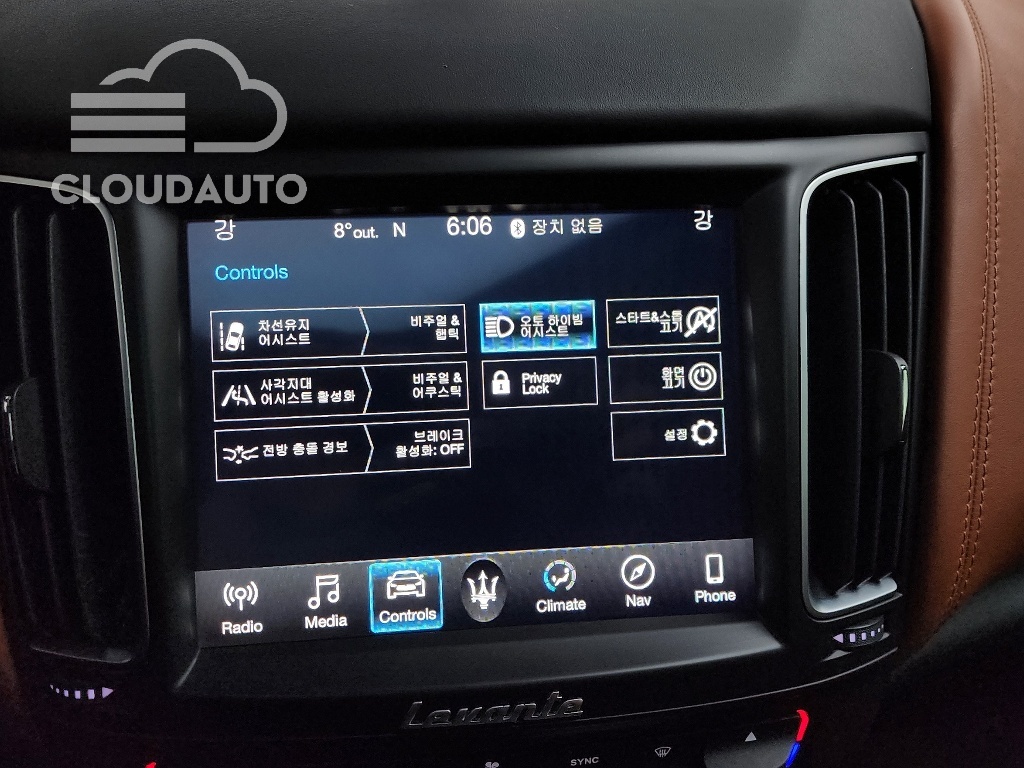 2018 Maserati Levante 3.0 AWD Sports - Image 16