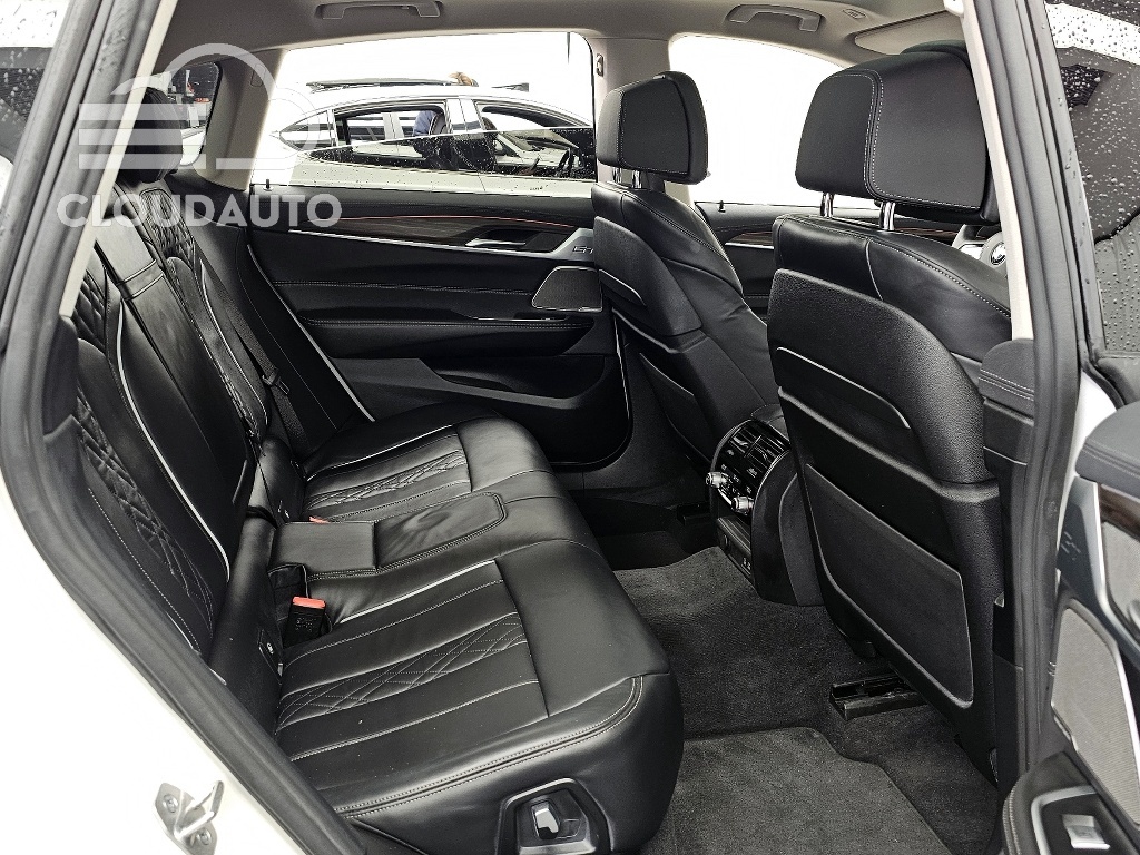 2022 BMW 6 Series GT 630i xDrive Luxury - Image 12
