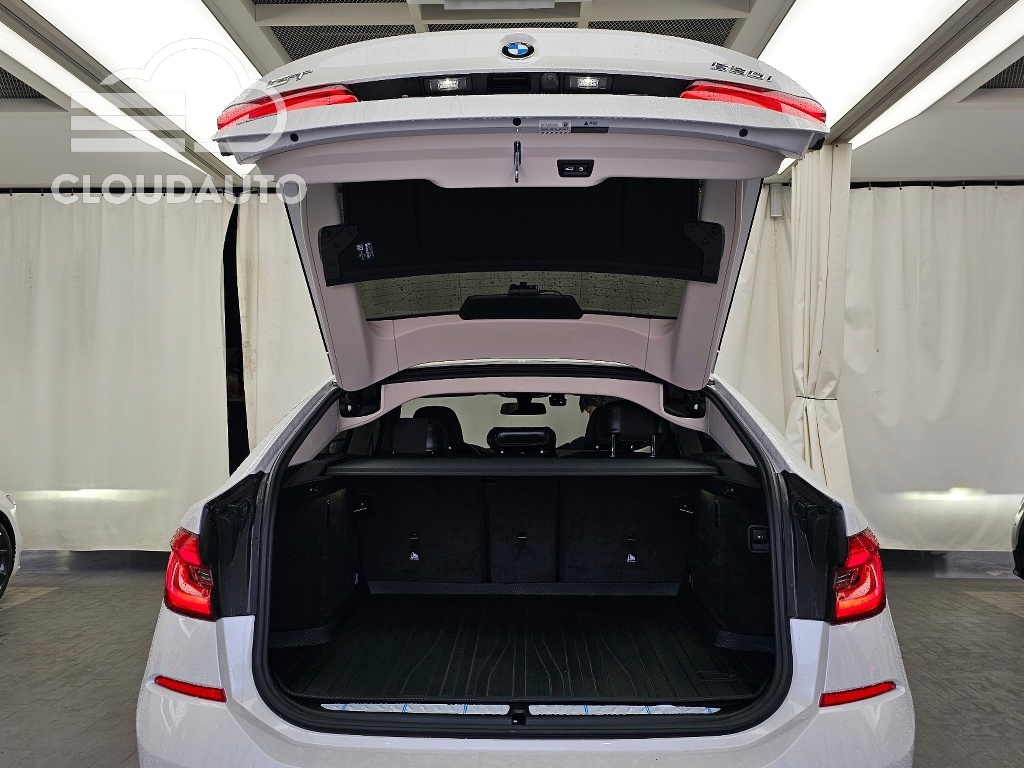 2022 BMW 6 Series GT 630i xDrive Luxury - Image 20