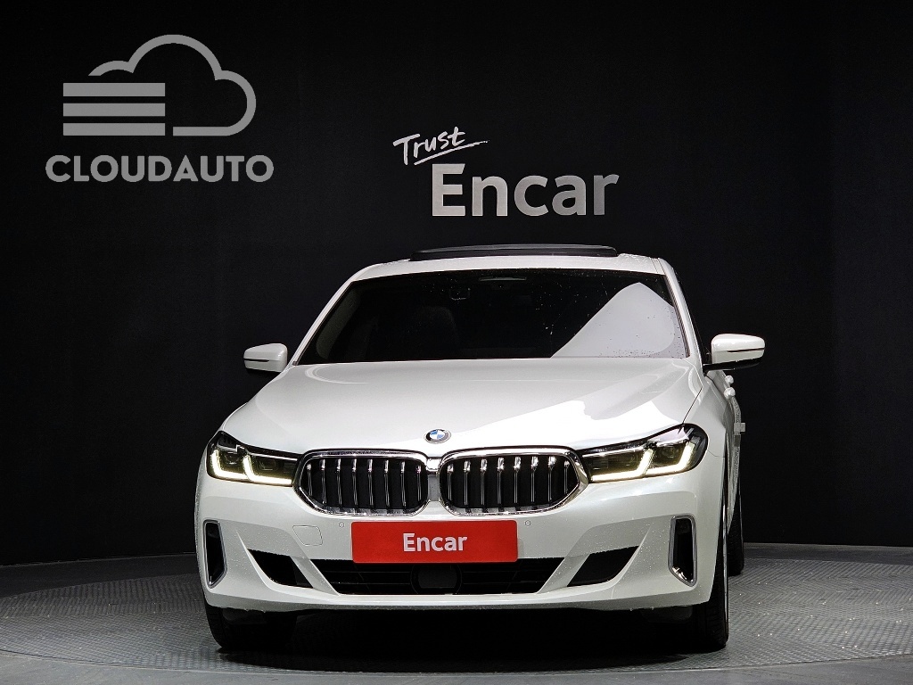 2022 BMW 6 Series GT 630i xDrive Luxury - Image 3