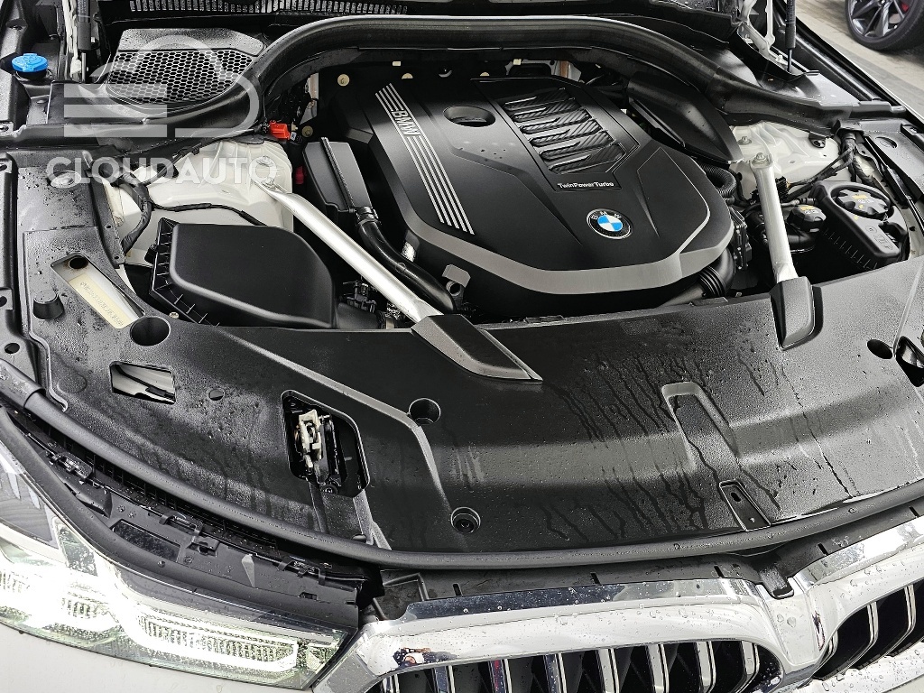 2022 BMW 6 Series GT 630i xDrive Luxury - Image 6