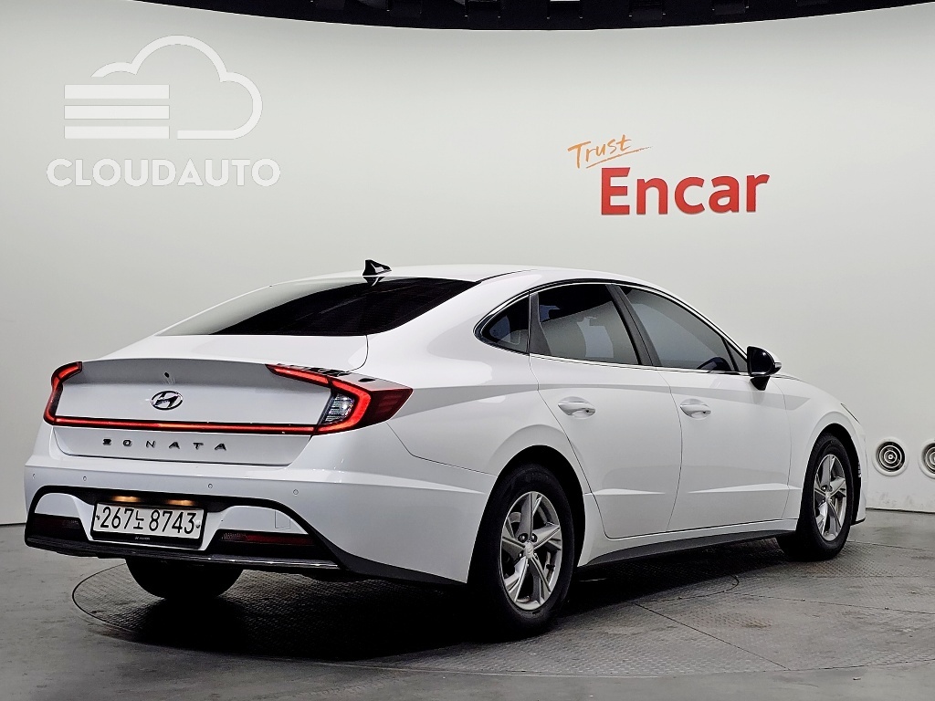 2020 Hyundai Sonata 2.0 - Image 2