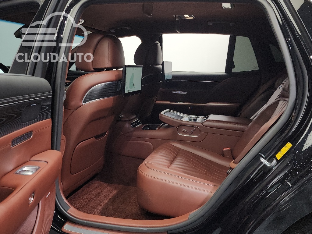 2022 Genesis G90 Gasoline 3.5 Turbo AWD - Image 11