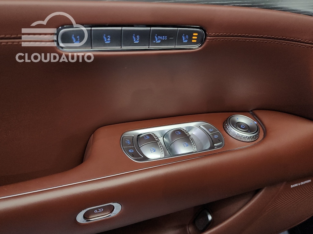 2022 Genesis G90 Gasoline 3.5 Turbo AWD - Image 12