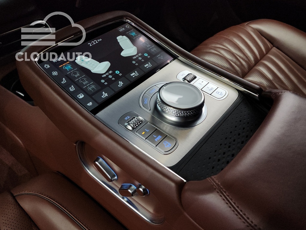 2022 Genesis G90 Gasoline 3.5 Turbo AWD - Image 9