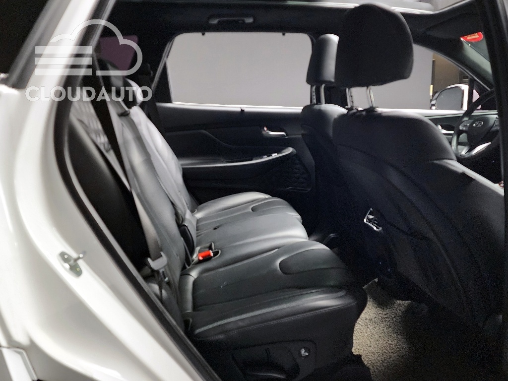 2021 Hyundai Santa Fe Gasoline 2.5T 4WD - Image 12