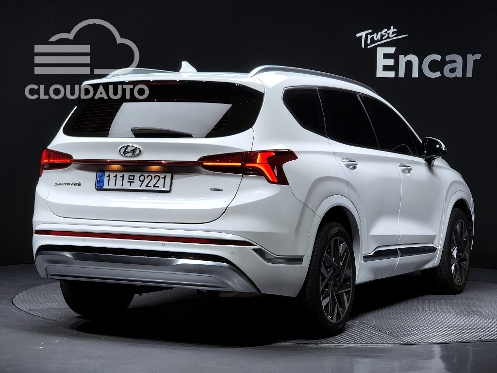 2021 Hyundai Santa Fe Gasoline 2.5T 4WD - Image 2