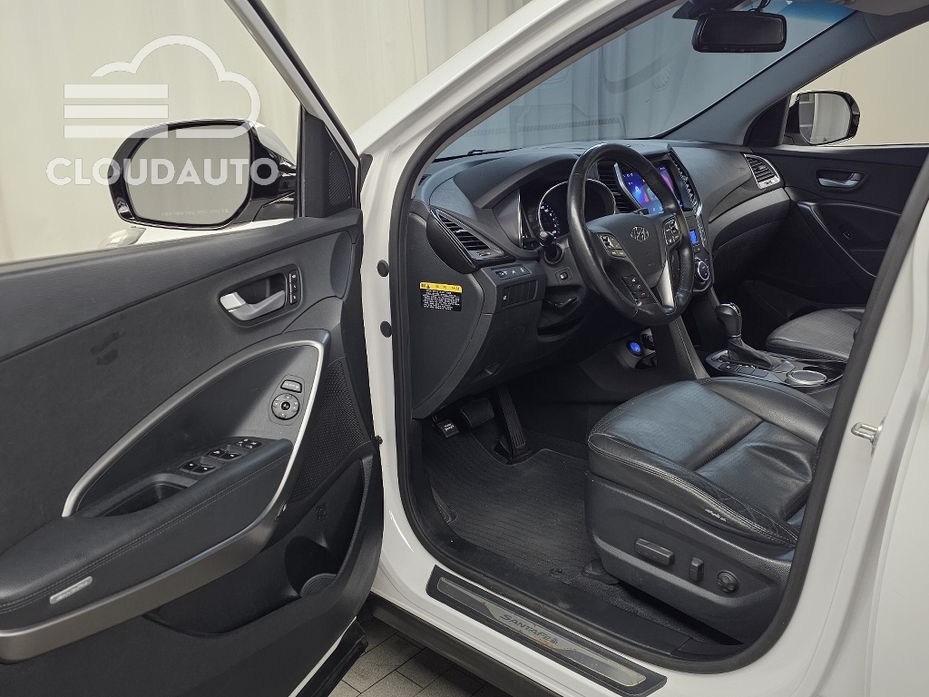 2015 Hyundai Santa Fe Diesel 2.0 2WD Exclusive - Image 10