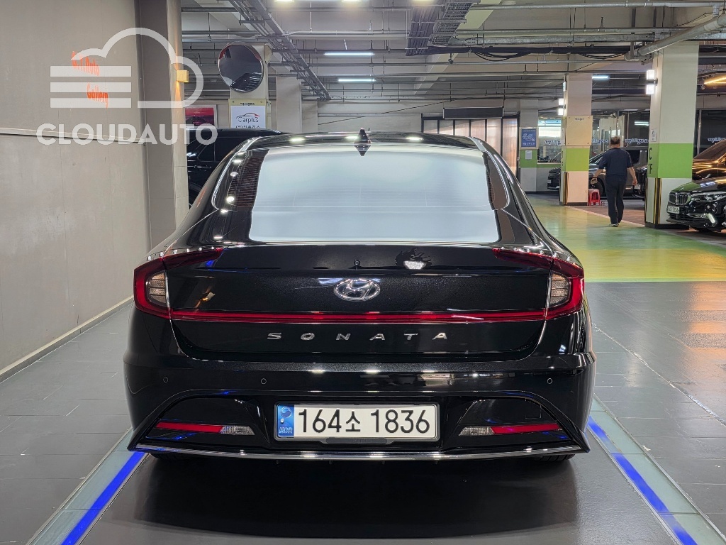 2022 Hyundai Sonata 2.0 - Image 4