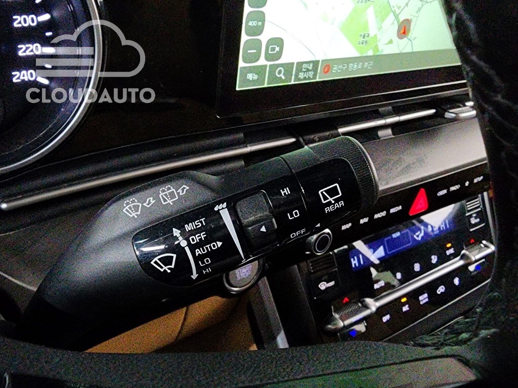 2022 Kia Carnival 9 Prestige - Image 18